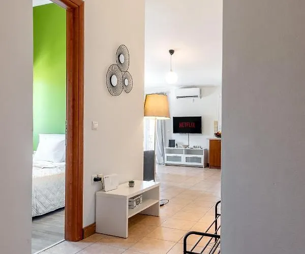 Quiet Sea View 1bd Apartment, Corfu Town *