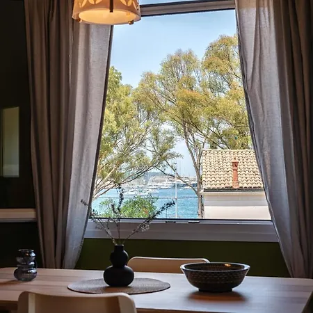 Quiet Sea View 1bd Apartment, Corfu Town Apartment