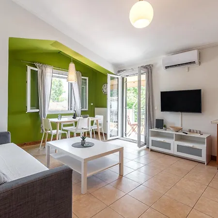 Quiet Sea View 1bd Apartment, Corfu Town *