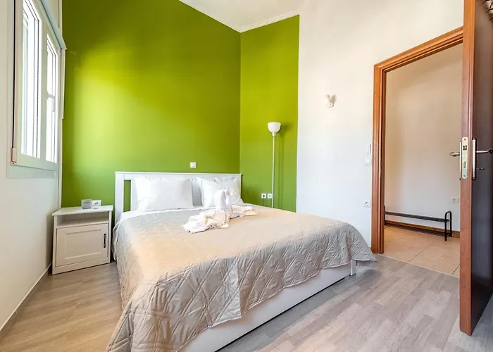 Quiet Sea View 1bd Apartment, Corfu Town Anemomylos
